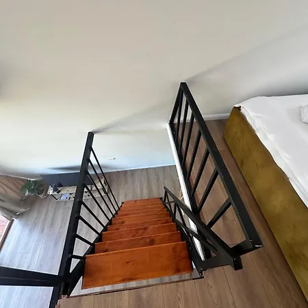 Bujtinat Te Mullari Vau i Dejes