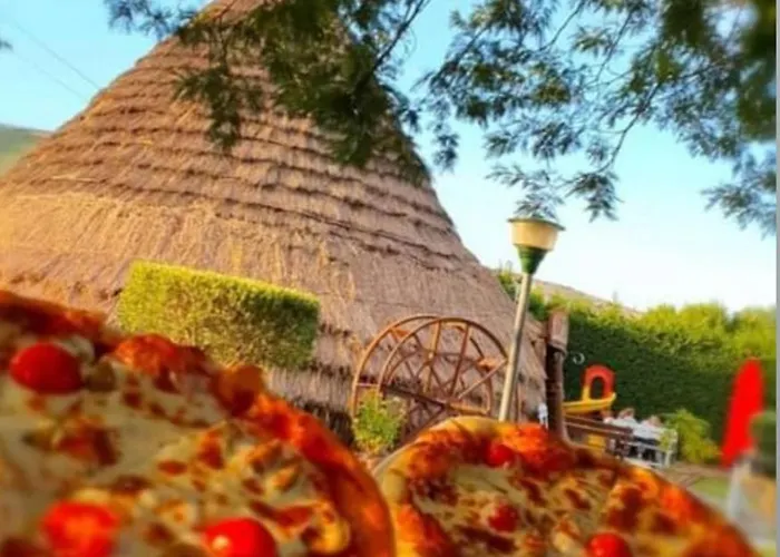 Шале Bujtinat Te Mullari